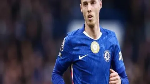 “新奥尔良鹈鹕客场折戟圣安东尼奥，战局悬念再起！”